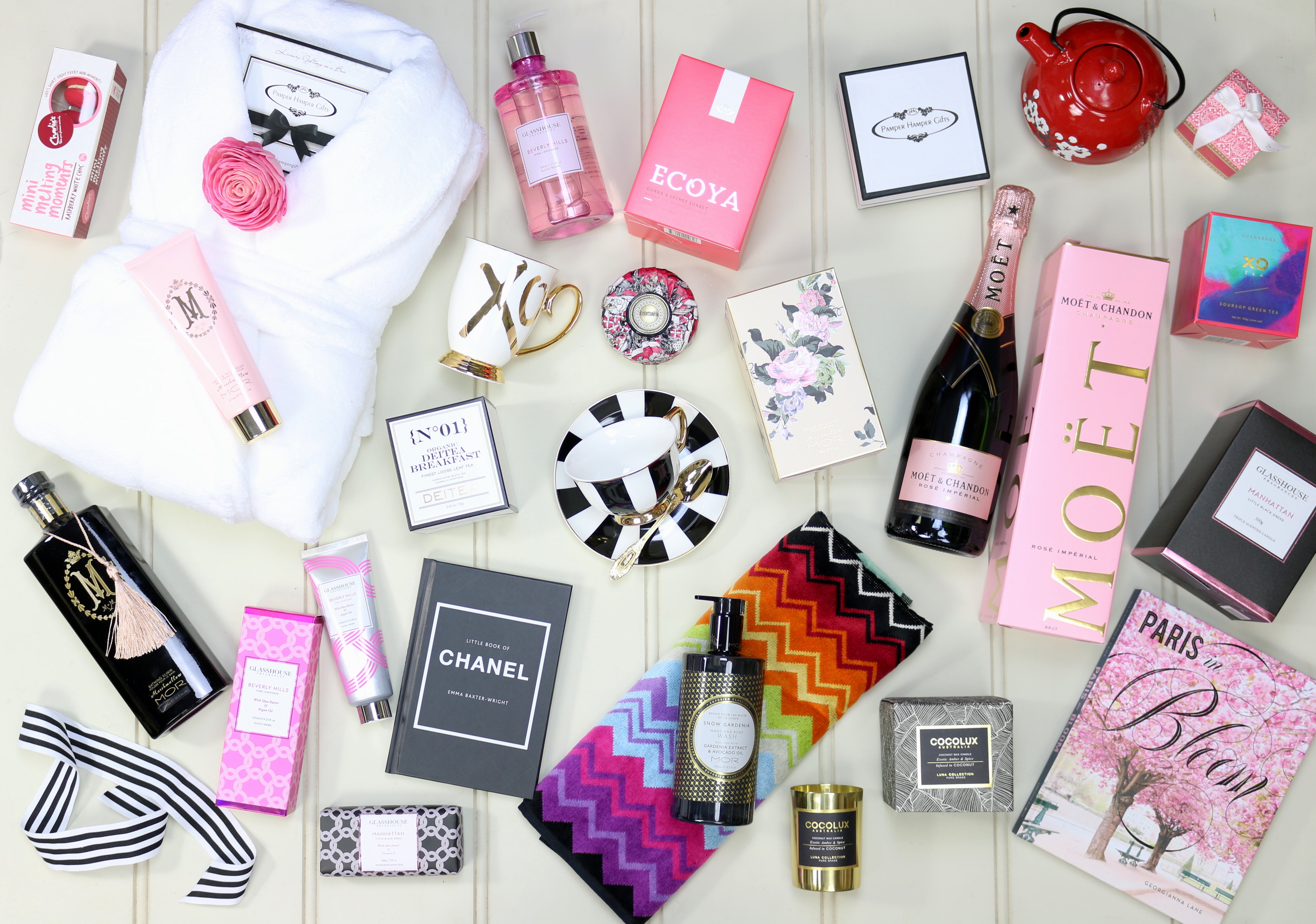 Gorgeous Gifts for Her - Romantic Gift Hamper Online in India – Confetti  Gifts