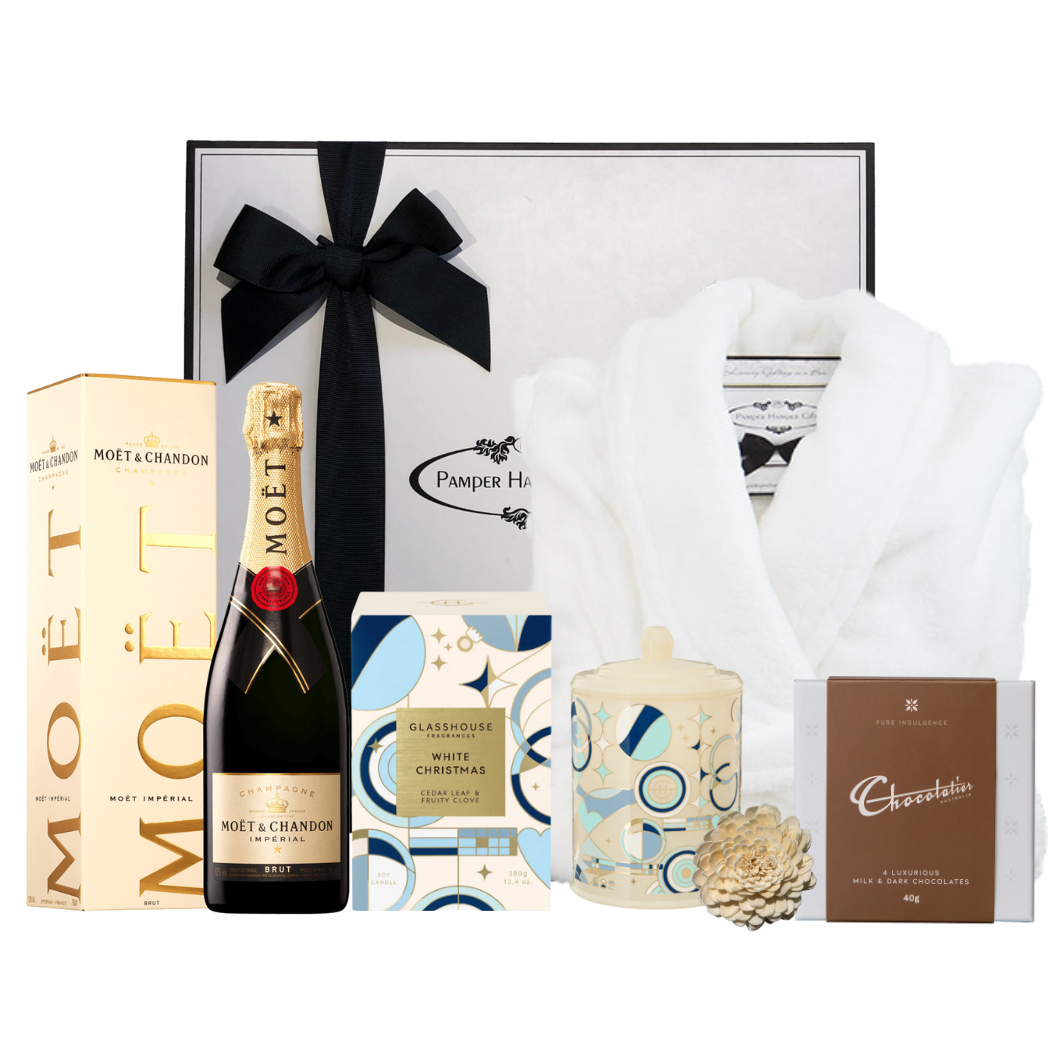 Mini Moët & White Christmas Pamper Hamper